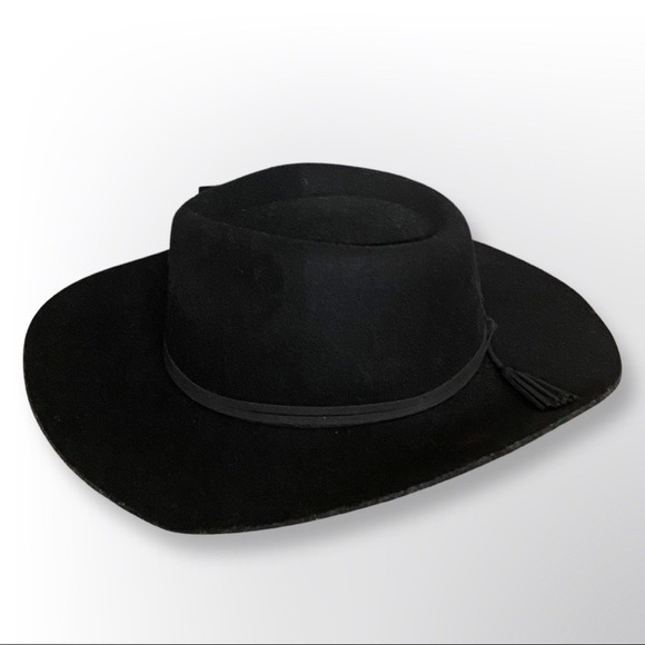 Tasseled Wool Rancher